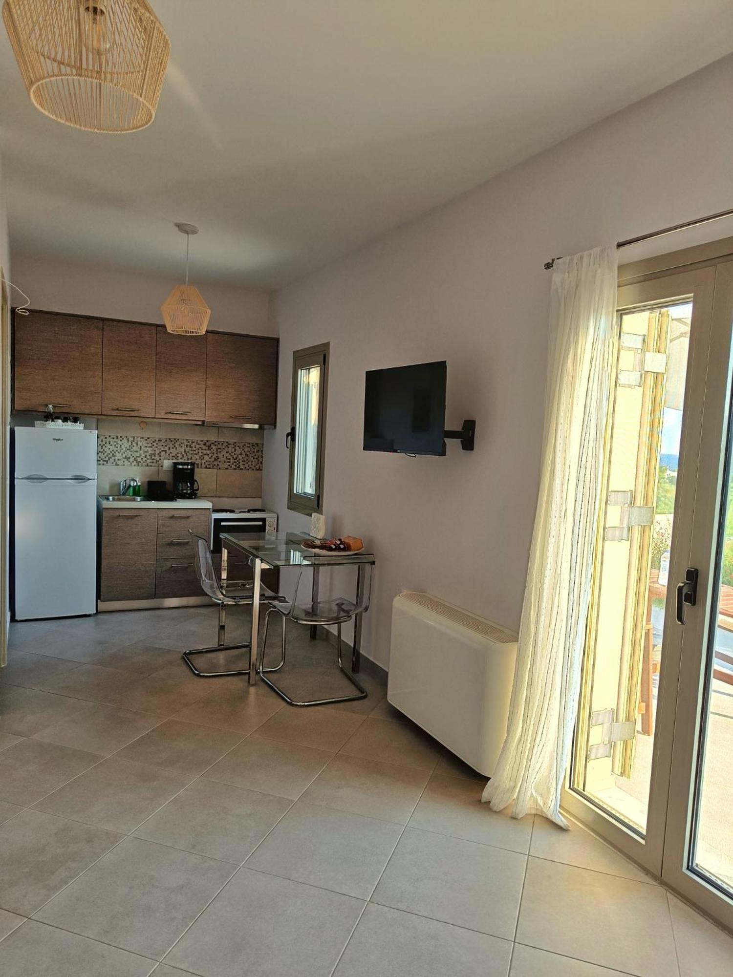 Gythio Mare Apt Apartment Mavrovoúnion Exterior foto